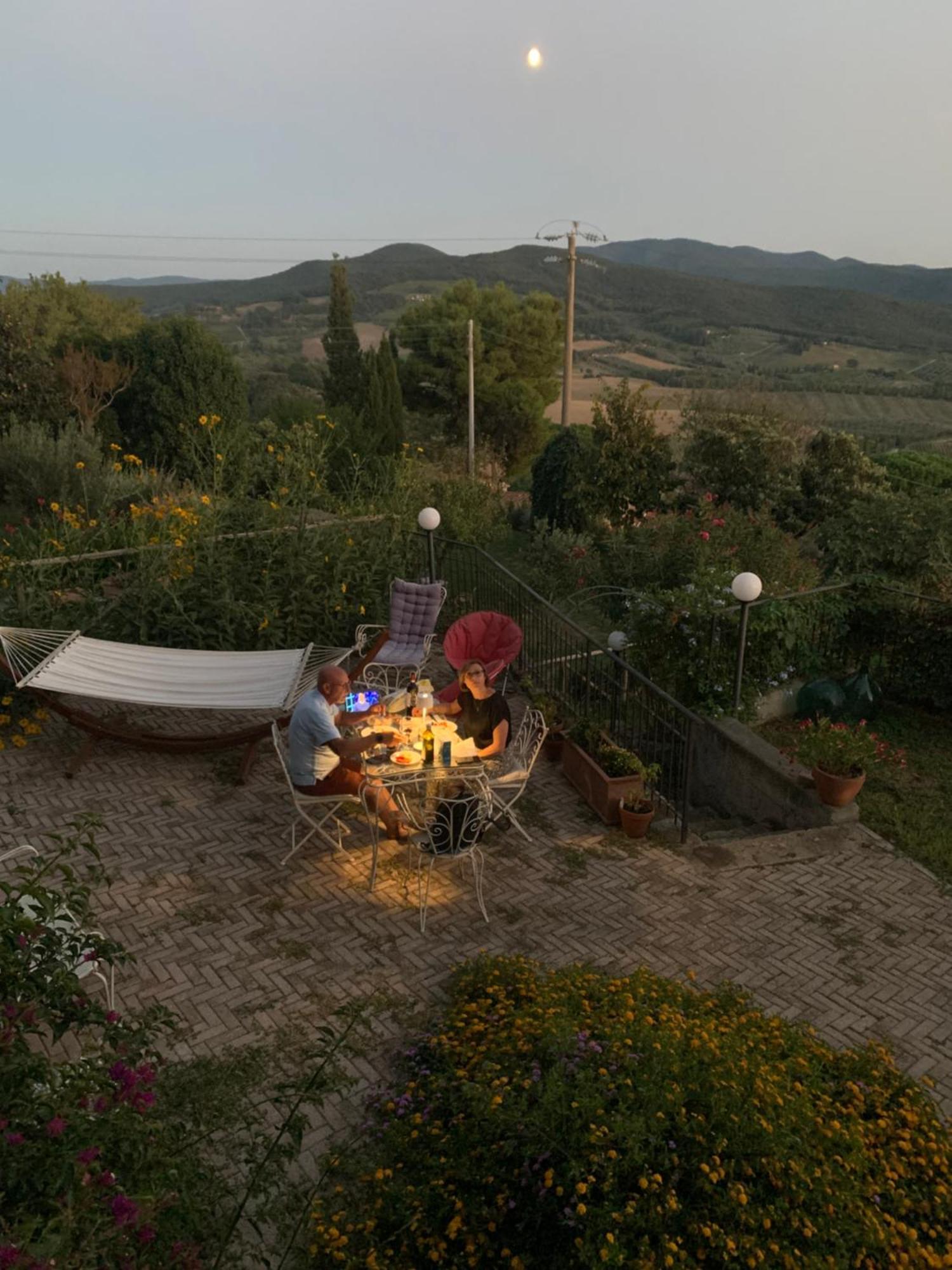 Casa Cerboneschi Bed & Breakfast กาซาเล มาริตติโม ภายนอก รูปภาพ
